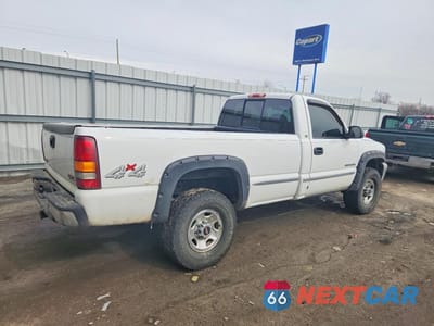 Trzecie zdjęcie samochodu z tyłu: 1999 GMC NEW SIERRA K2500 VIN:1GTGK24U7XE553940 - miniatura