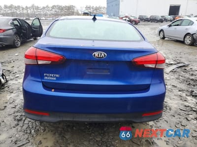 Zdjęcie 6 z 12 samochodu: 2017 KIA FORTE LX VIN:3KPFL4A7XHE107449 - miniatura
