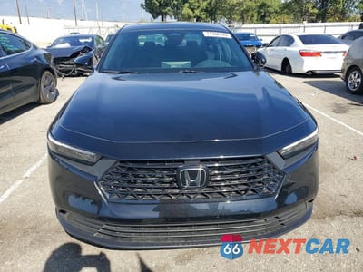 Piąte zdjęcie samochodu w środku: 2025 HONDA ACCORD HYBRID SPORT VIN:1HGCY2F59SA074102 - miniatura