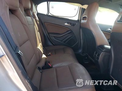 Zdjęcie 10 z 12 samochodu: 2018 MERCEDES-BENZ GLA 250 VIN:WDCTG4EB8JJ529194 - miniatura