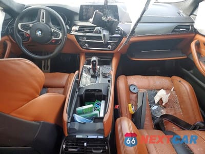 Zdjęcie 8 z 11 samochodu: 2019 BMW M5 VIN:WBSJF0C53KB285058 - miniatura