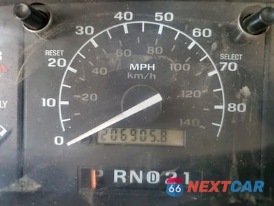 Zdjęcie 9 z 11 samochodu: 1997 FORD F350 VIN:1FTJW35F2VEB01052 - miniatura