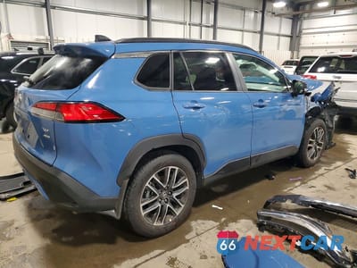Trzecie zdjęcie samochodu z tyłu: 2026 TOYOTA COROLLA CROSS XLE VIN:7MUDAABG6TV153892 - miniatura