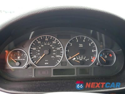 Zdjęcie 9 z 11 samochodu: 2005 BMW 330 I VIN:WBAEV534X5KM42280 - miniatura