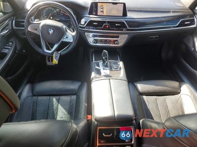 Zdjęcie 8 z 12 samochodu: 2016 BMW 750 XI VIN:WBA7F2C5XGG418581 - miniatura