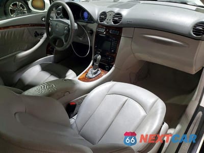 Zdjęcie 8 z 12 samochodu: 2004 MERCEDES-BENZ CLK 320C VIN:WDBTJ65J64F106288 - miniatura