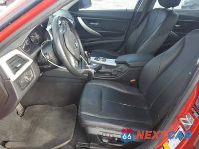 Zdjęcie 7 z 12 samochodu: 2013 BMW 328 XI VIN:WBA3B3C50DF536110 - miniatura