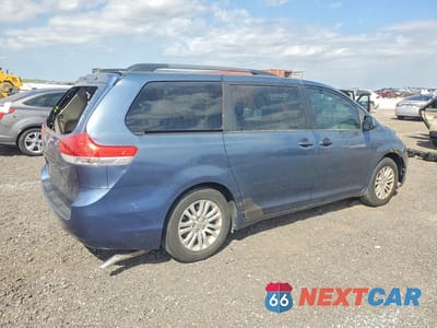 Trzecie zdjęcie samochodu z tyłu: 2014 TOYOTA SIENNA XLE 8-PASSENGER VIN:5TDYK3DC2ES508123 - miniatura