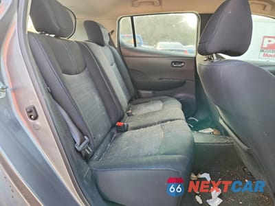 Zdjęcie 10 z 13 samochodu: 2019 NISSAN LEAF S VIN:1N4AZ1CPXKC309541 - miniatura