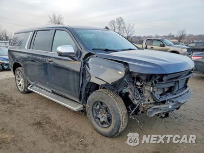 Czwarte zdjęcie samochodu z boku: 2021 CHEVROLET SUBURBAN K1500 PREMIER VIN:1GNSKFKDXMR277852 - miniatura