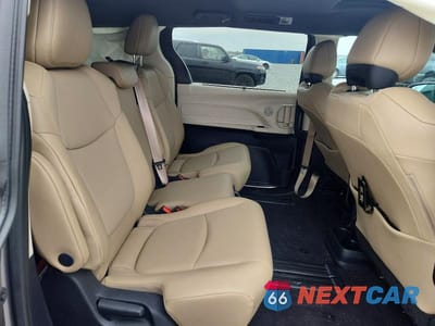 Zdjęcie 11 z 13 samochodu: 2021 TOYOTA SIENNA XLE VIN:5TDYRKEC4MS018043 - miniatura