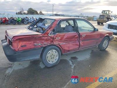 Trzecie zdjęcie samochodu z tyłu: 1989 TOYOTA CAMRY DLX VIN:JT2SV21E7K3372011 - miniatura