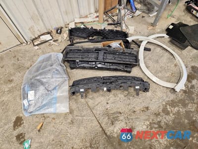 Zdjęcie 12 z 12 samochodu: 2025 BMW X2 XDRIVE28I VIN:WBX63GM04S5246465 - miniatura