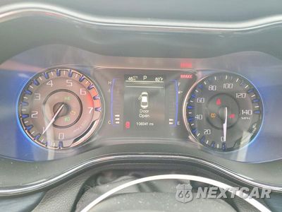 Zdjęcie 9 z 11 samochodu: 2015 CHRYSLER 200 S VIN:1C3CCCBB0FN661760 - miniatura