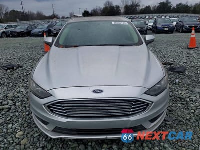 Piąte zdjęcie samochodu w środku: 2017 FORD FUSION VIN:3FA6P0HD9HR242221 - miniatura