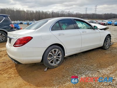 Trzecie zdjęcie samochodu z tyłu: 2015 MERCEDES-BENZ C 300 4MATIC VIN:55SWF4KB6FU060808 - miniatura