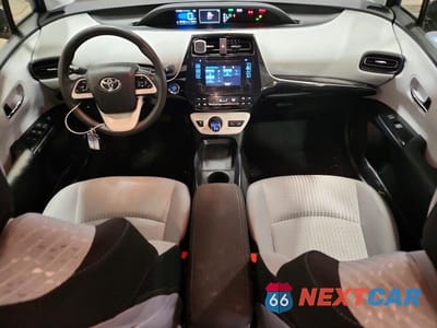 Zdjęcie 8 z 11 samochodu: 2018 TOYOTA PRIUS VIN:JTDKBRFU9J3603157 - miniatura