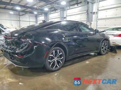 Trzecie zdjęcie samochodu z tyłu: 2023 TOYOTA CROWN XLE VIN:JTDAAAAF2P3000911 - miniatura