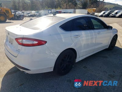 Trzecie zdjęcie samochodu z tyłu: 2016 FORD FUSION SE VIN:3FA6P0HD9GR250253 - miniatura