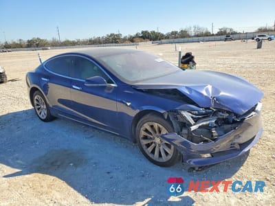 Czwarte zdjęcie samochodu z boku: 2017 TESLA MODEL S VIN:5YJSA1E13HF221425 - miniatura