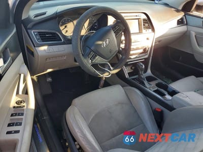 Zdjęcie 8 z 12 samochodu: 2017 HYUNDAI SONATA SPORT VIN:5NPE34AF1HH444154 - miniatura