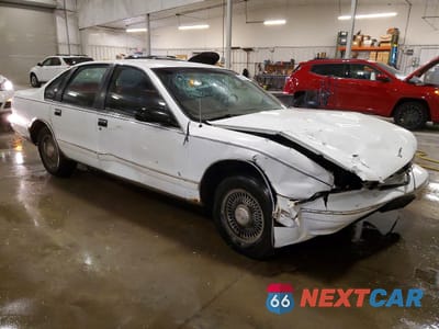 Czwarte zdjęcie samochodu z boku: 1996 CHEVROLET CAPRICE CLASSIC VIN:1G1BL52WXTR163763 - miniatura