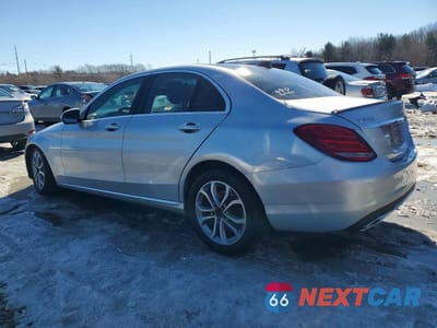 Drugie zdjęcie samochodu z przodu: 2015 MERCEDES-BENZ C 300 4MATIC VIN:55SWF4KBXFU008419 - miniatura
