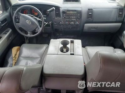 Zdjęcie 8 z 13 samochodu: 2012 TOYOTA TUNDRA DOUBLE CAB SR5 VIN:5TFUM5F17CX029607 - miniatura