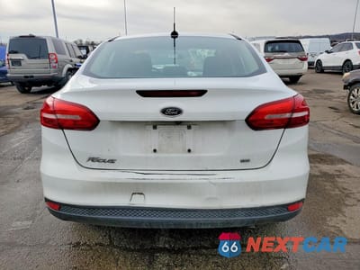 Zdjęcie 6 z 12 samochodu: 2017 FORD FOCUS SE VIN:1FADP3F29HL224813 - miniatura