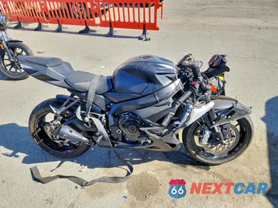 2017 SUZUKI GSX-R600 JS1GN7FA5H2100775 - główne zdjęcie licytacji z USA - miniatura