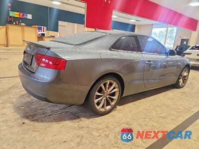 Trzecie zdjęcie samochodu z tyłu: 2013 AUDI A5 PREMIUM PLUS VIN:WAULFAFR0DA028496 - miniatura