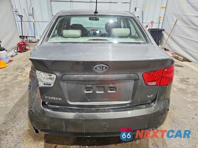 Zdjęcie 6 z 12 samochodu: 2013 KIA FORTE EX VIN:KNAFU4A23D5739343 - miniatura