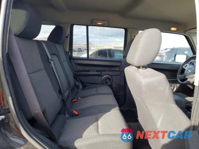 Zdjęcie 10 z 12 samochodu: 2008 JEEP COMMANDER SPORT VIN:1J8HG48K78C173125 - miniatura