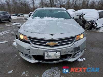 Piąte zdjęcie samochodu w środku: 2017 CHEVROLET IMPALA LT VIN:2G1105SA4H9101057 - miniatura