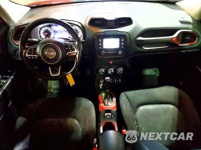 Zdjęcie 8 z 12 samochodu: 2017 JEEP RENEGADE TRAILHAWK VIN:ZACCJBCB3HPE91186 - miniatura