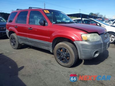 Czwarte zdjęcie samochodu z boku: 2005 FORD ESCAPE XLT VIN:1FMYU93105KA70752 - miniatura