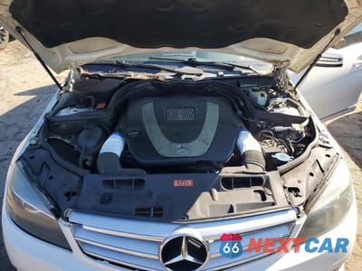 Zdjęcie 11 z 12 samochodu: 2011 MERCEDES-BENZ C 300 VIN:WDDGF5EBXBA448480 - miniatura