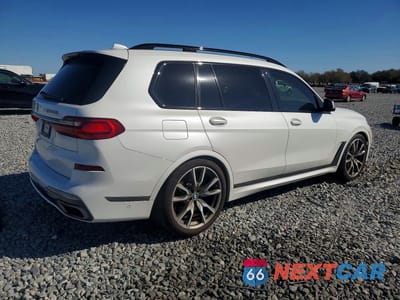 Trzecie zdjęcie samochodu z tyłu: 2022 BMW X7 M50I VIN:5UXCX6C02N9L77440 - miniatura