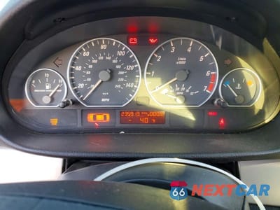 Zdjęcie 9 z 11 samochodu: 2001 BMW 325 I VIN:WBAEV33442KL76969 - miniatura