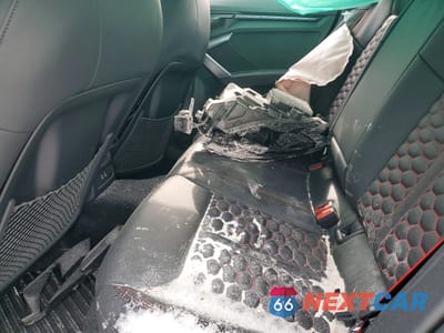 Zdjęcie 10 z 13 samochodu: 2026 AUDI RS3 VIN:WUAGWDGY6TA904033 - miniatura