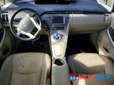 Zdjęcie 8 z 13 samochodu: 2015 TOYOTA PRIUS FIVE VIN:JTDKN3DU9F0406621 - miniatura