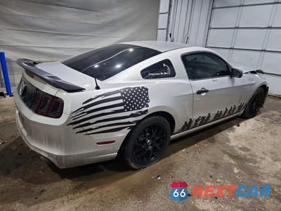 Trzecie zdjęcie samochodu z tyłu: 2014 FORD MUSTANG VIN:1ZVBP8AM8E5244507 - miniatura
