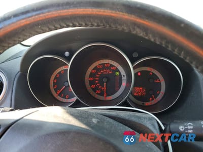 Zdjęcie 9 z 14 samochodu: 2005 MAZDA 3 HATCHBACK VIN:JM1BK143151348968 - miniatura