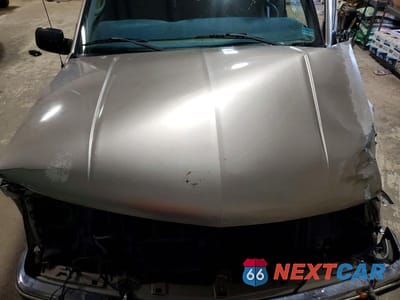 Zdjęcie 11 z 11 samochodu: 1999 CHEVROLET SUBURBAN C1500 VIN:3GNEC16R4XG250623 - miniatura