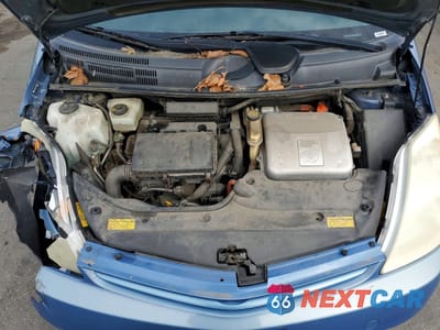 Zdjęcie 11 z 12 samochodu: 2004 TOYOTA PRIUS VIN:JTDKB20U540085747 - miniatura