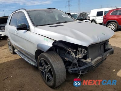 Czwarte zdjęcie samochodu z boku: 2018 MERCEDES-BENZ GLE 350 4MATIC VIN:4JGDA5HB3JB151384 - miniatura