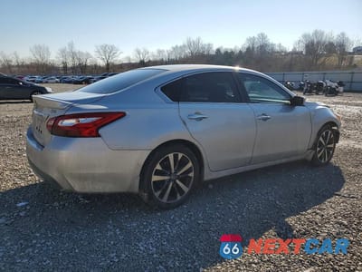 Trzecie zdjęcie samochodu z tyłu: 2016 NISSAN ALTIMA 2.5 SR VIN:1N4AL3AP1GC283435 - miniatura
