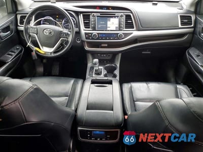 Zdjęcie 8 z 13 samochodu: 2018 TOYOTA HIGHLANDER VIN:5TDJZRFH1JS899171 - miniatura