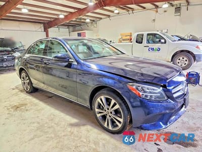 Czwarte zdjęcie samochodu z boku: 2021 MERCEDES-BENZ C 300 4MATIC VIN:W1KWF8EB8MR646492 - miniatura