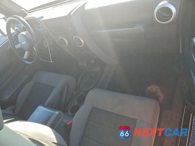 Zdjęcie 8 z 12 samochodu: 2010 JEEP WRANGLER SAHARA VIN:1J4AA5D19AL137210 - miniatura